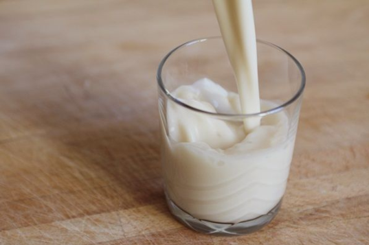 Lựa chọn sữa bổ sung dinh dưỡng cho người bệnh